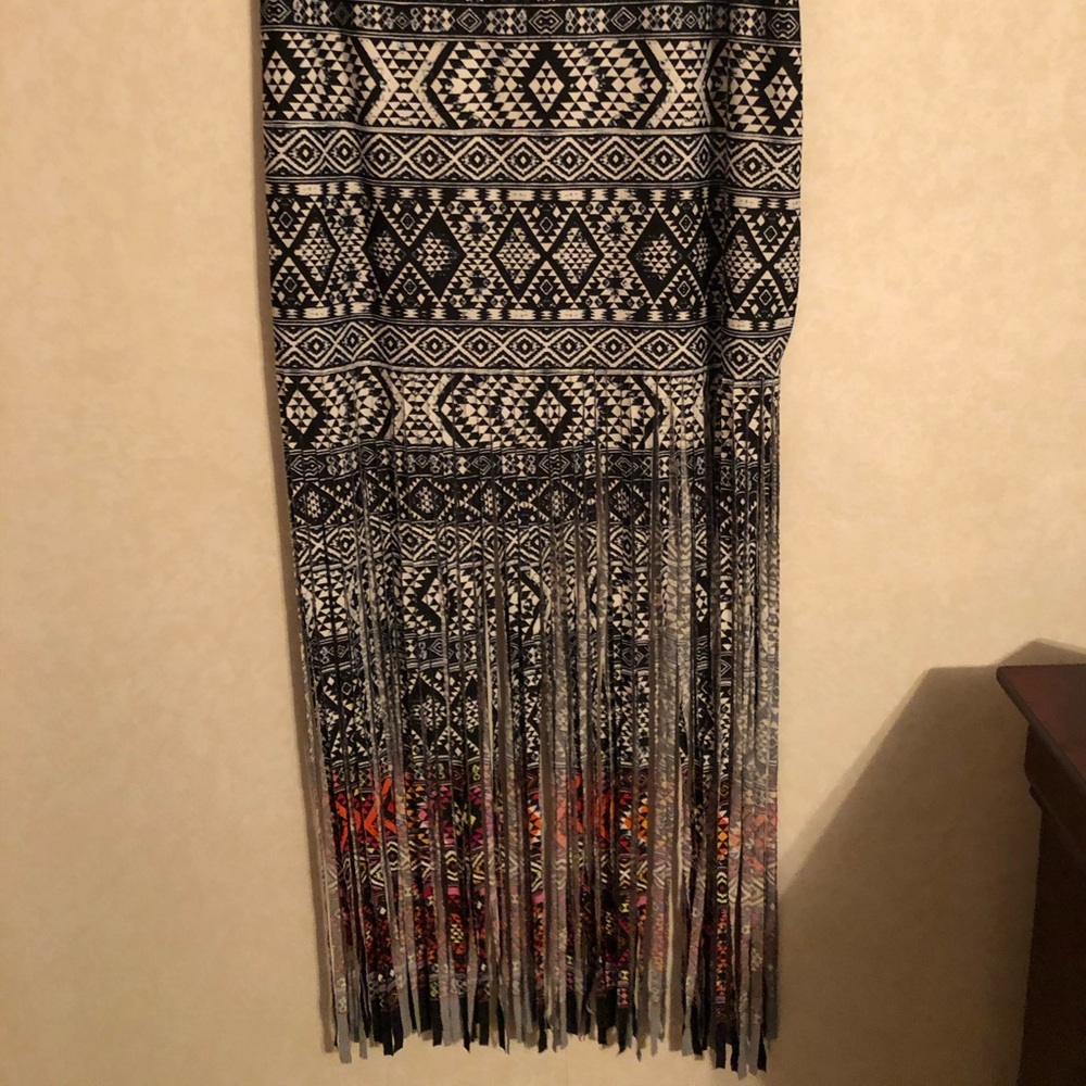 Black and white Venus skirt